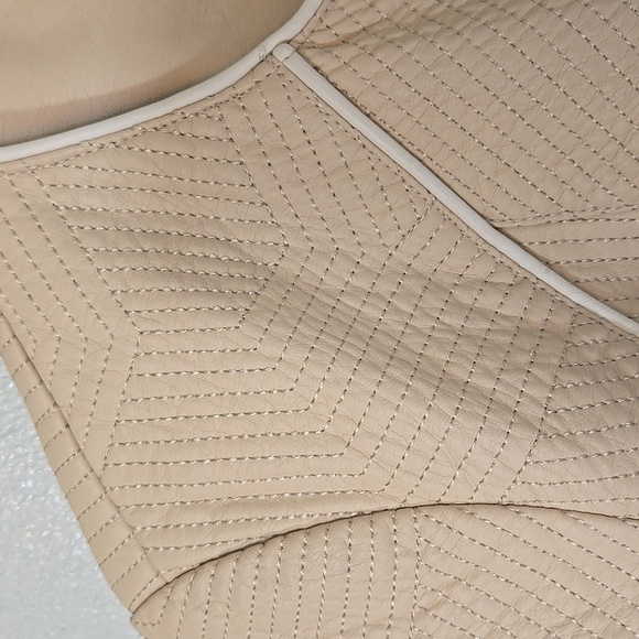 Marc New York Andrew Marc Cream Faux Leather Jacket Size Medium - Picture 4 of 8